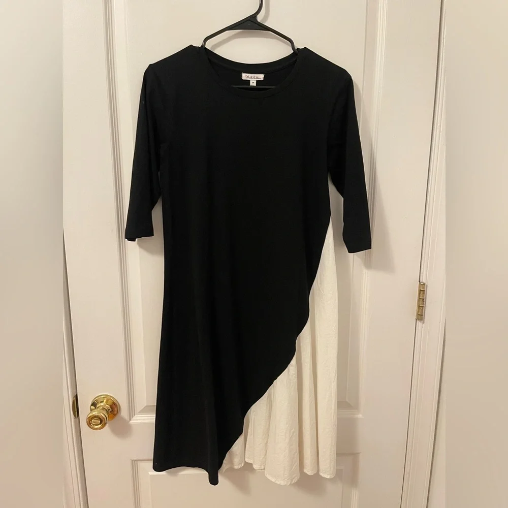 Forth Edition. Beautiful dress. Teen size 14. Fits like a woman’s xs. - Picture 1 of 1